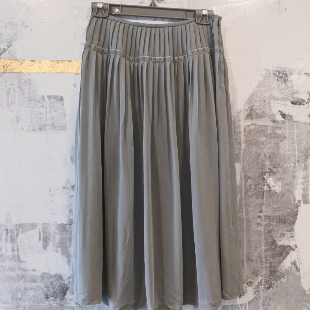 NWT Lafayette 148 Pleated Skirt w/ Velvet Size 4
